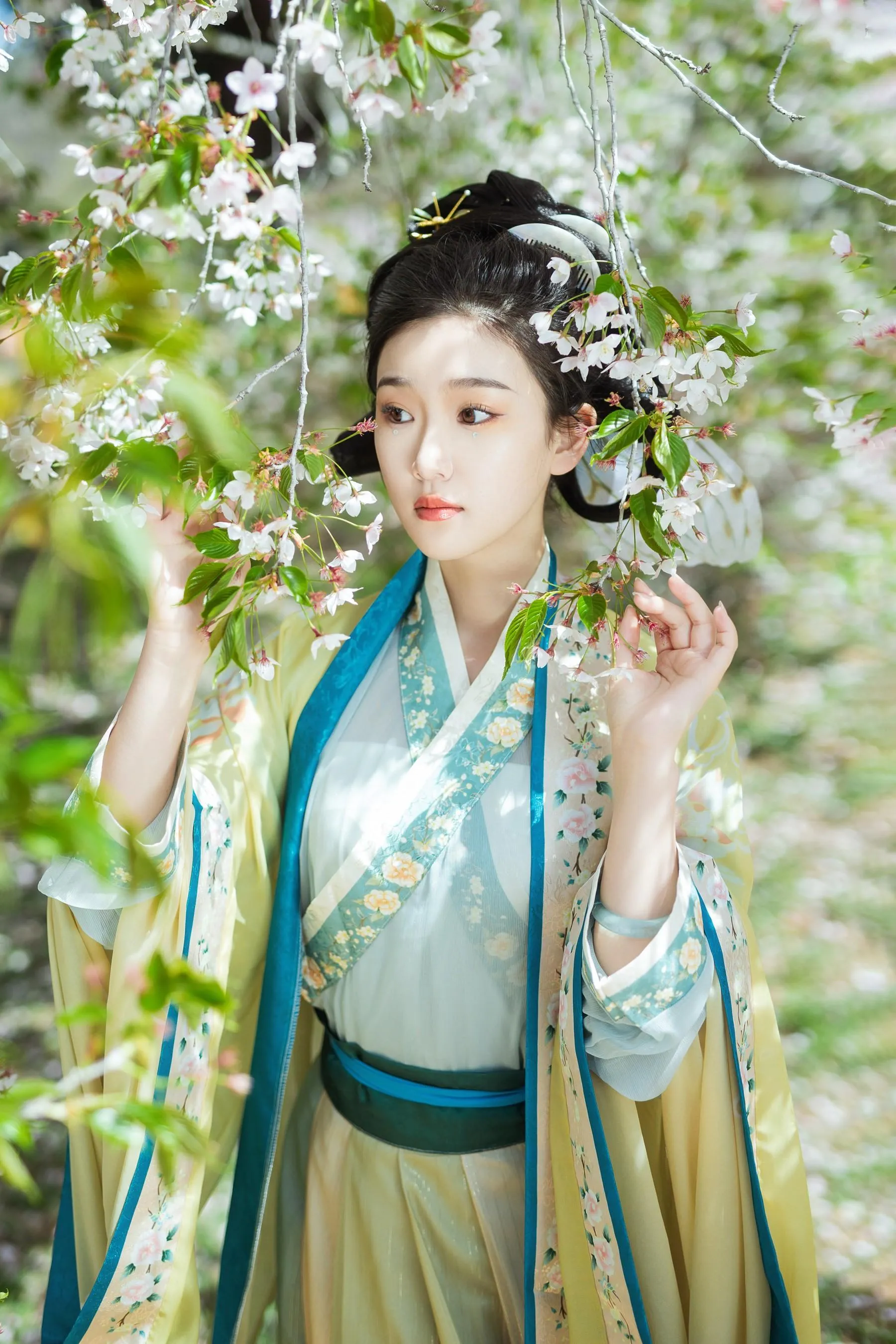 [YITUYU艺图语]2022.07.15 蝶恋花 相望回首喵喵喵 [23P]插图1